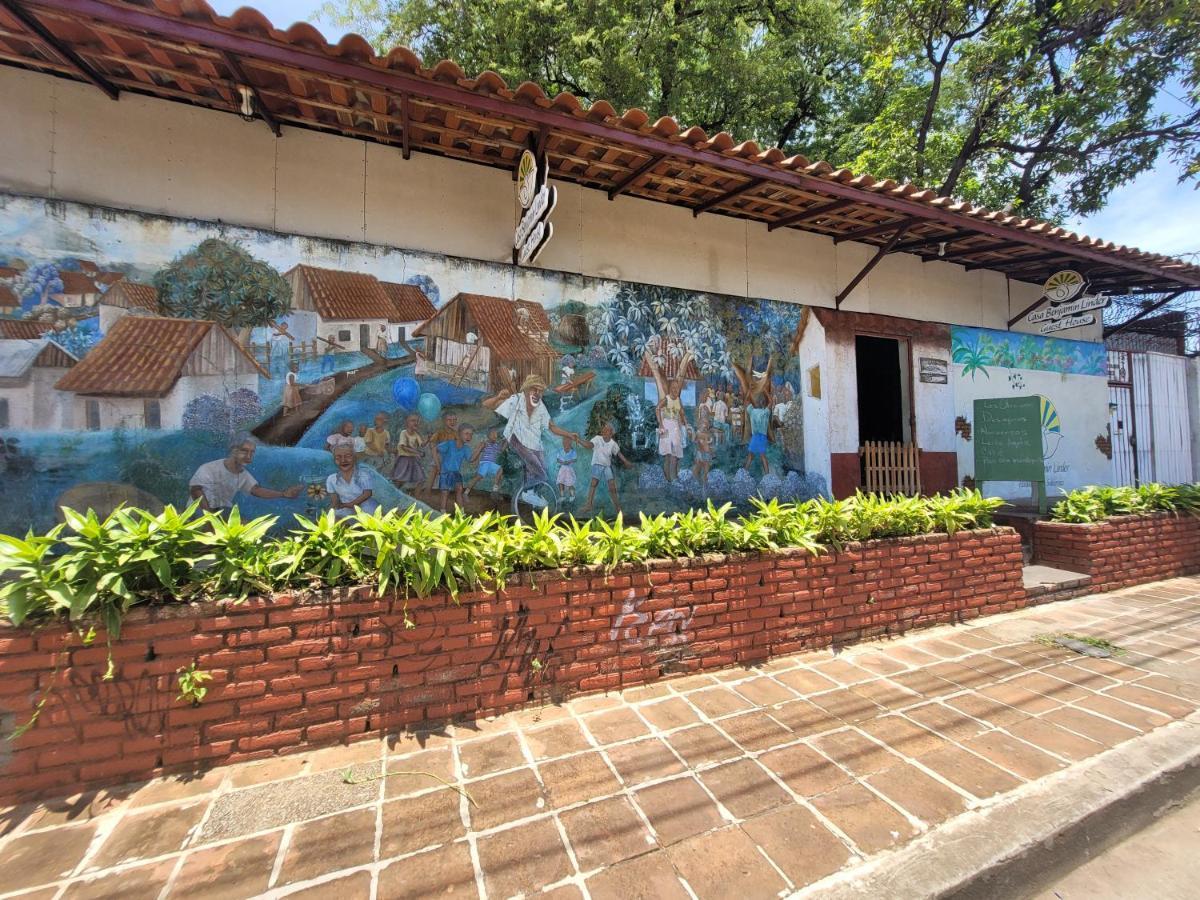 Casa Benjamin Linder Hotel Managua Bagian luar foto