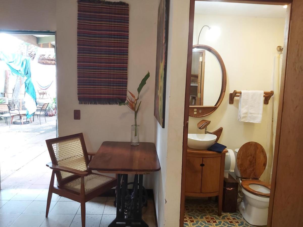 Casa Benjamin Linder Hotel Managua Bagian luar foto
